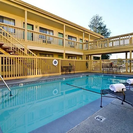 Best Western Rose Garden Inn 