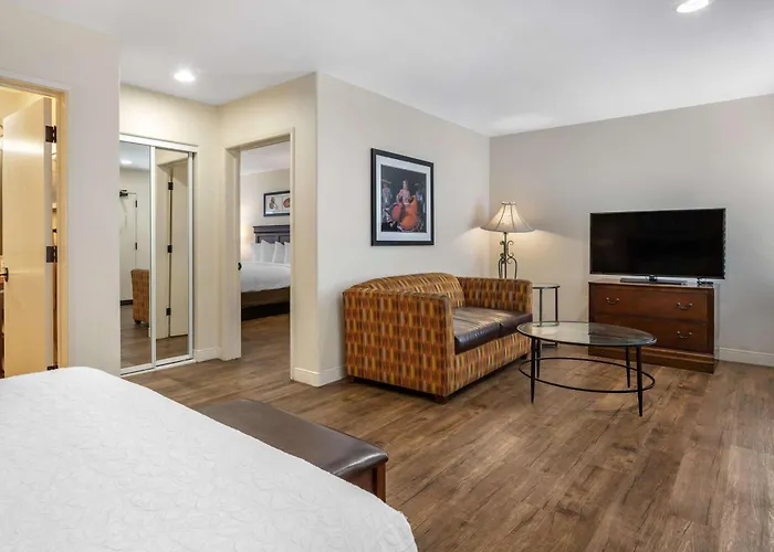 Best Western Rose Garden Inn