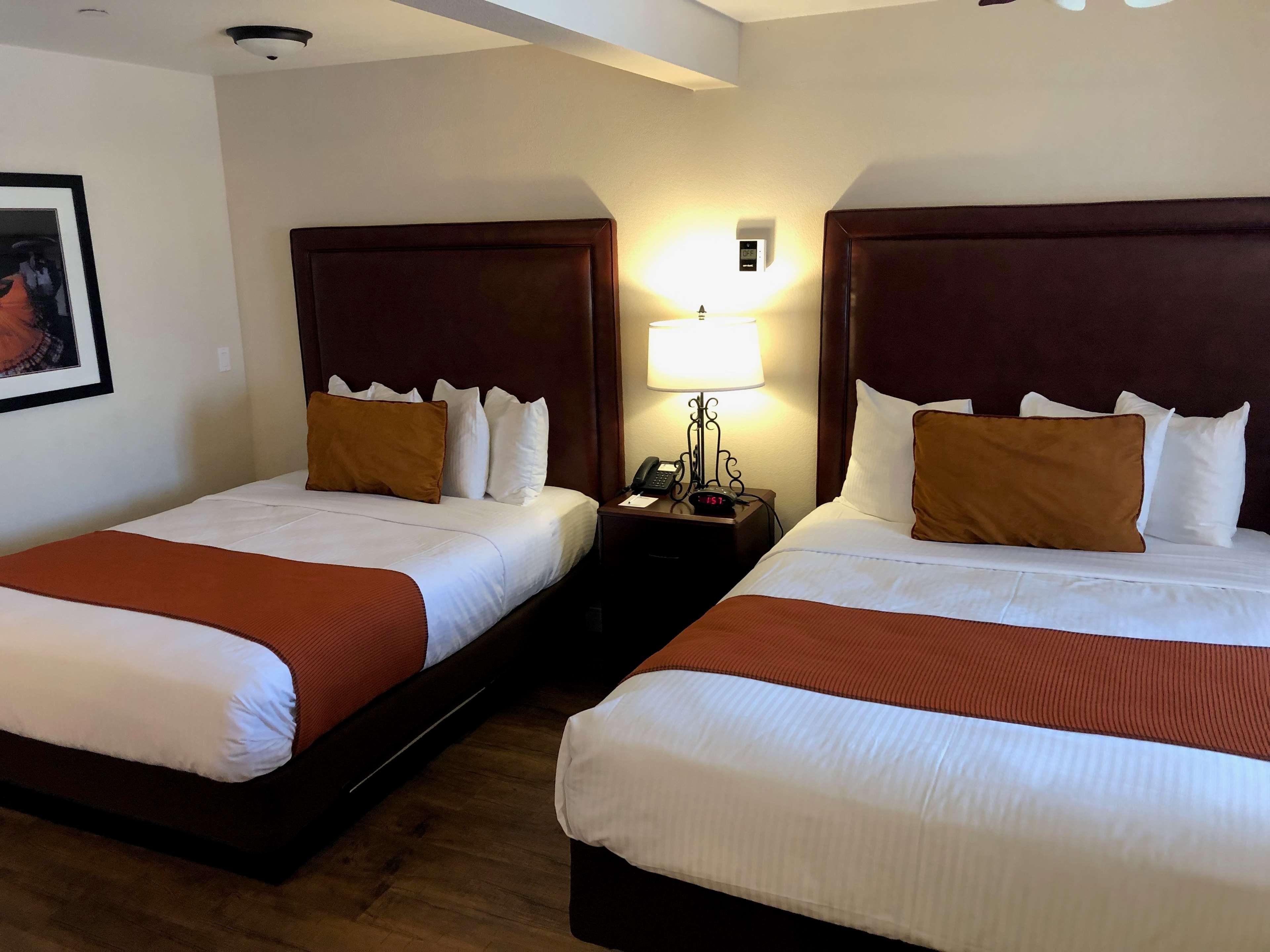 Hotel Western Rose Garden 3*