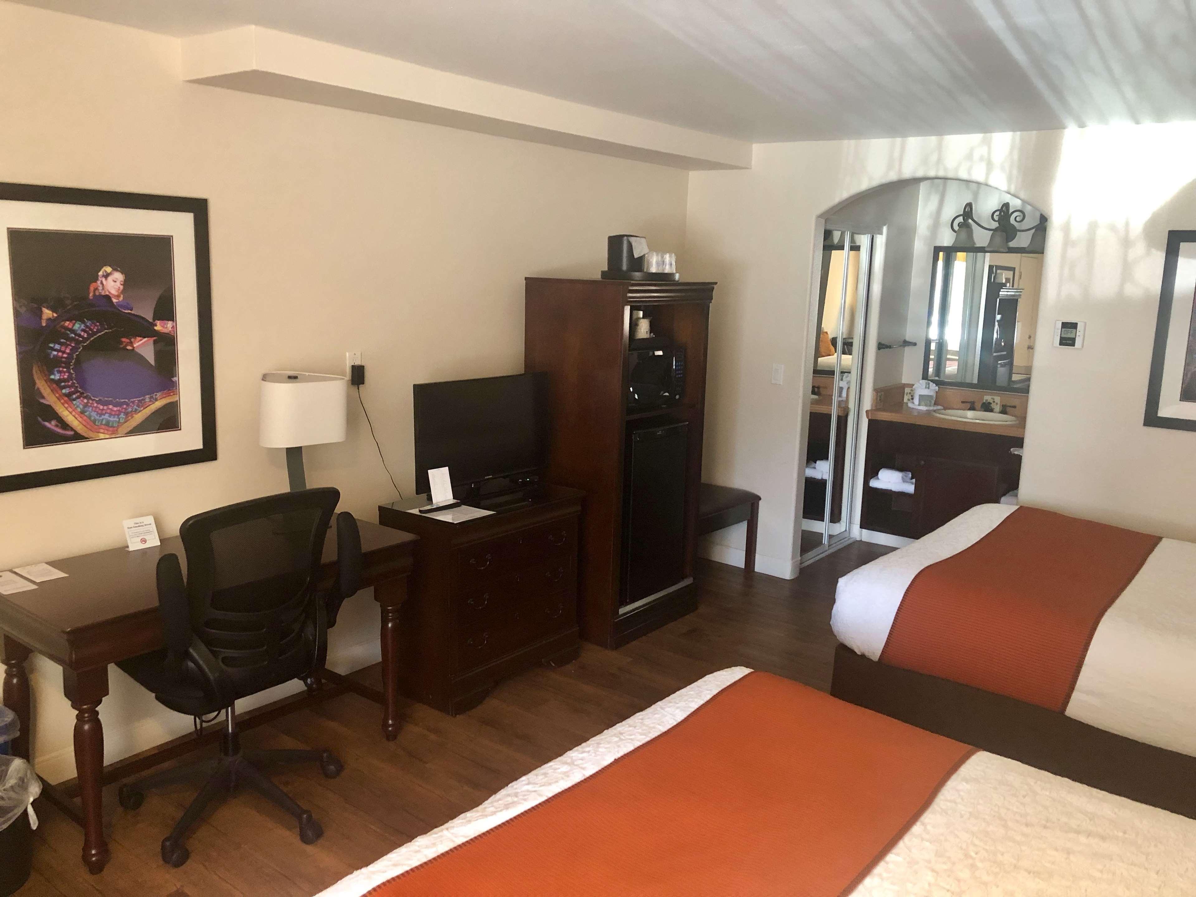 Western Rose Garden Hotel