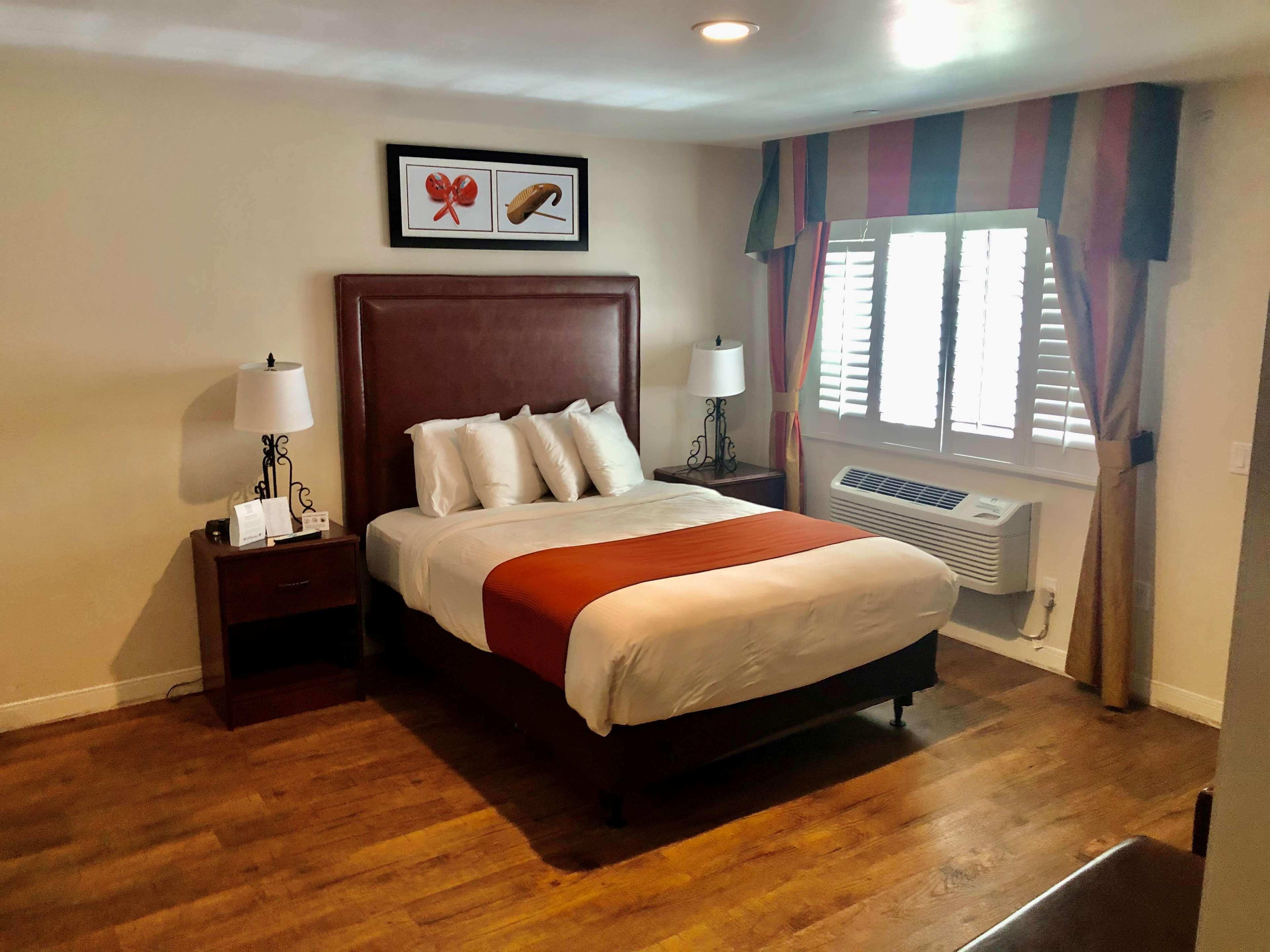 Hotel Western Rose Garden 3*
