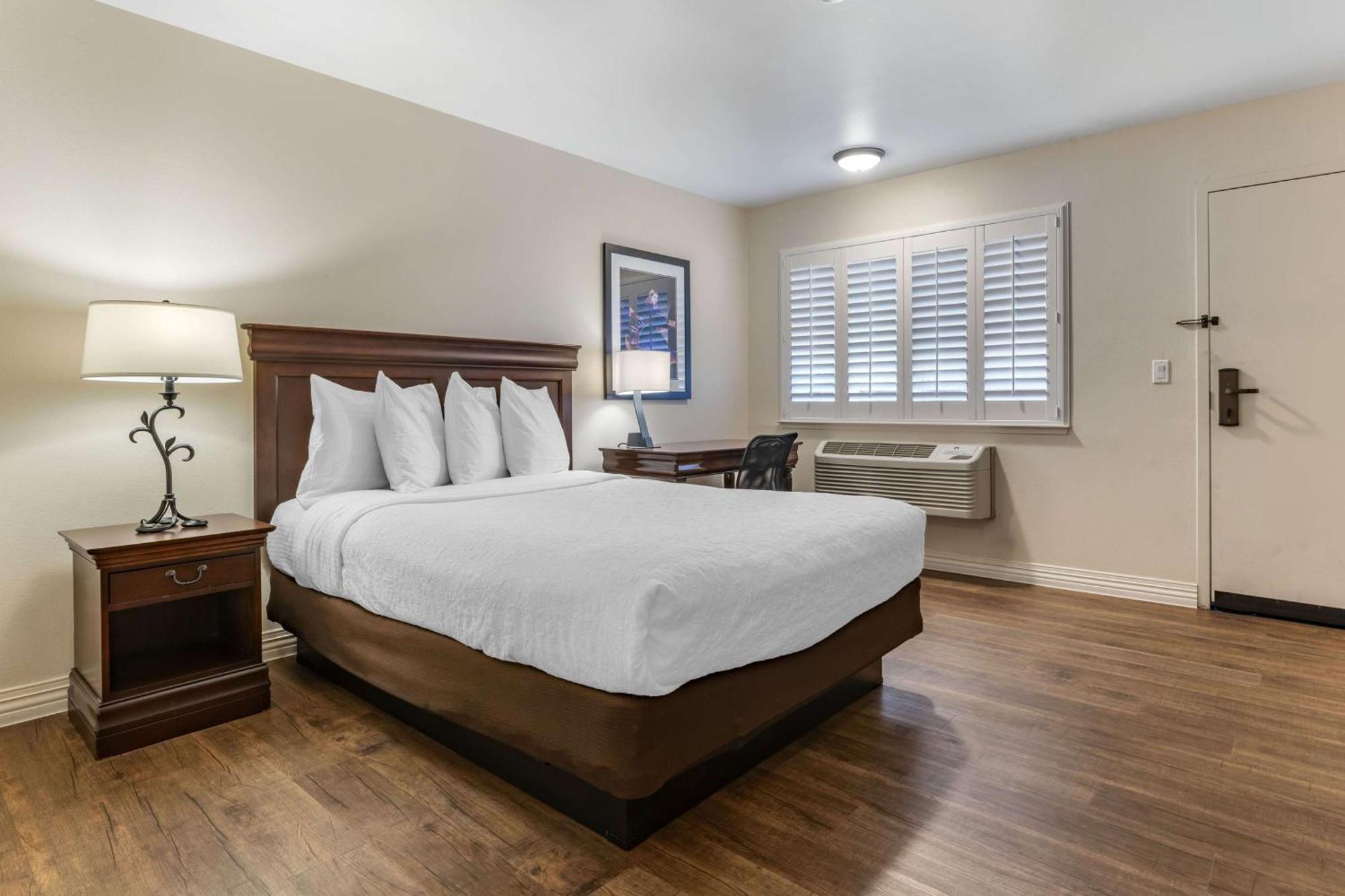 Hotel Western Rose Garden 3*