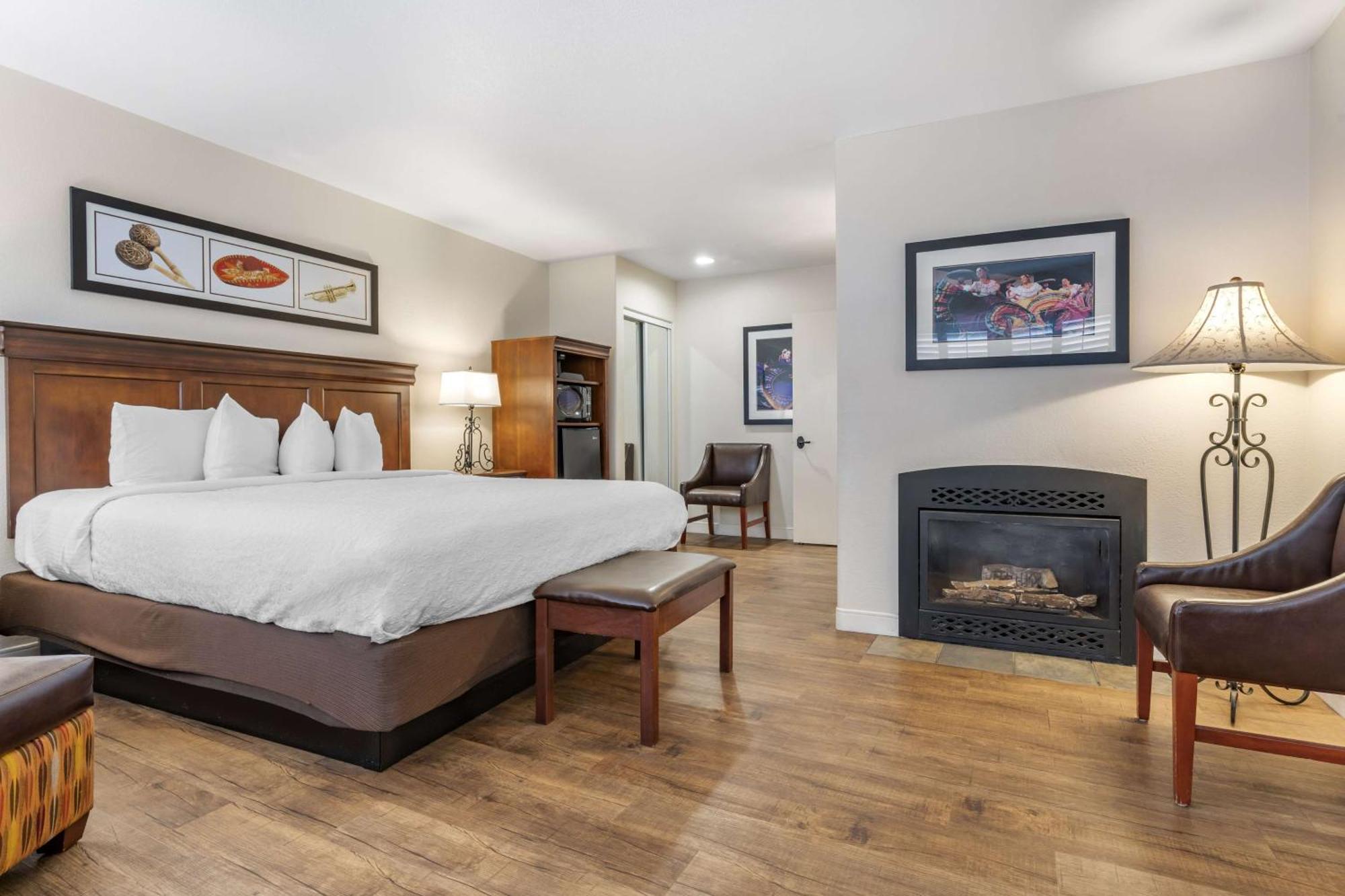 Western Rose Garden Hotel